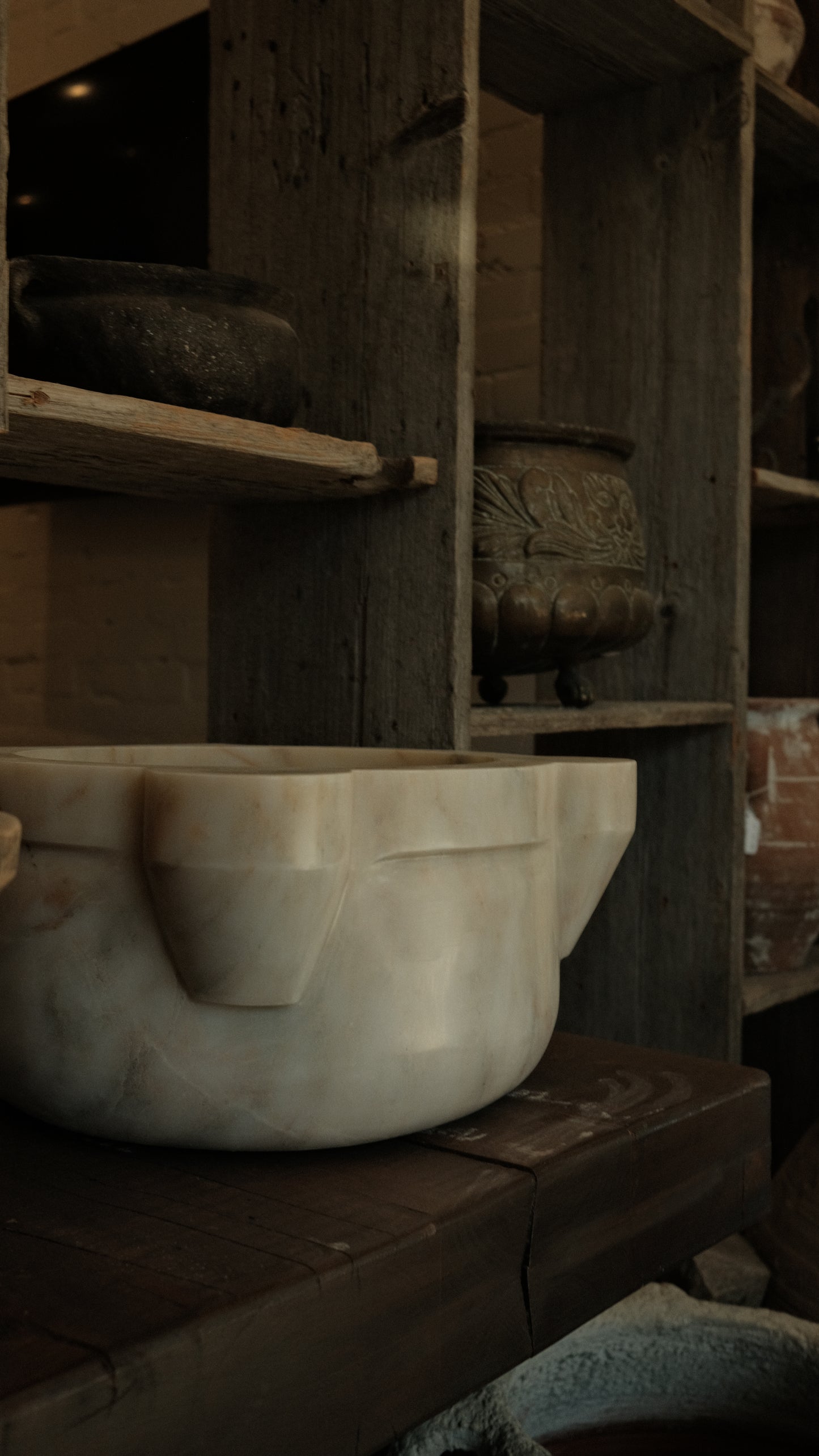 Calacatta Golden Stone Sink - Cat Ears