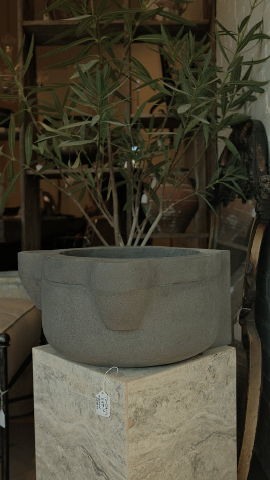 Basalt Stone Sink - Cat Ears