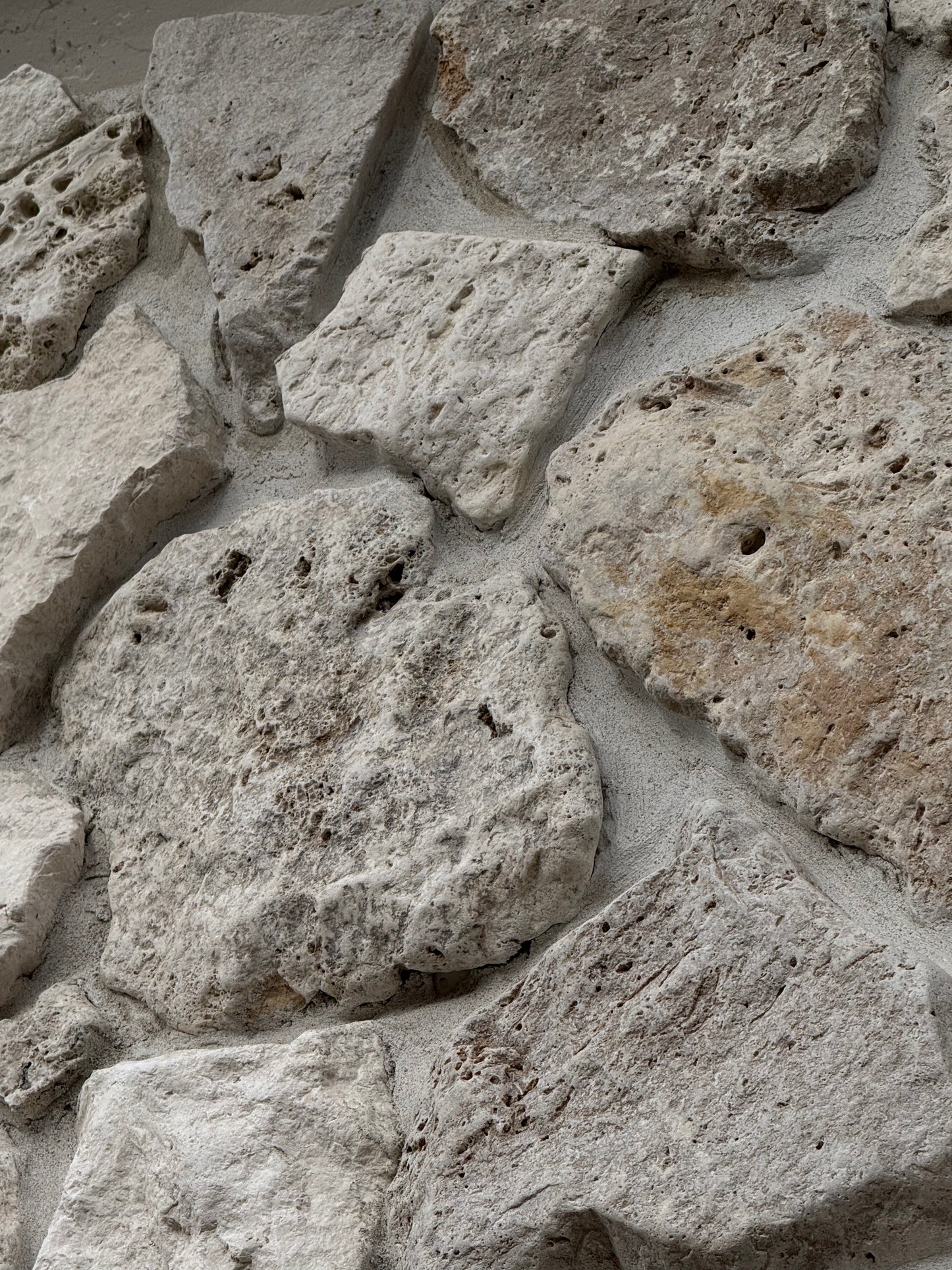 Travertine Tumbled Wall Stone