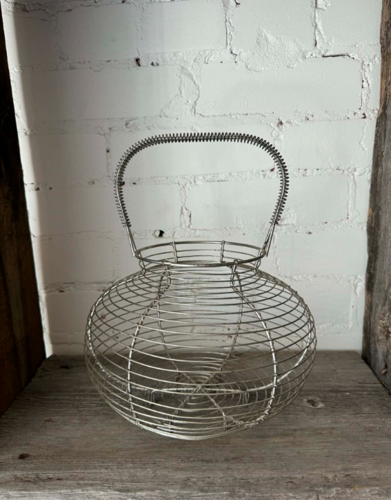 Metal Round Egg Basket